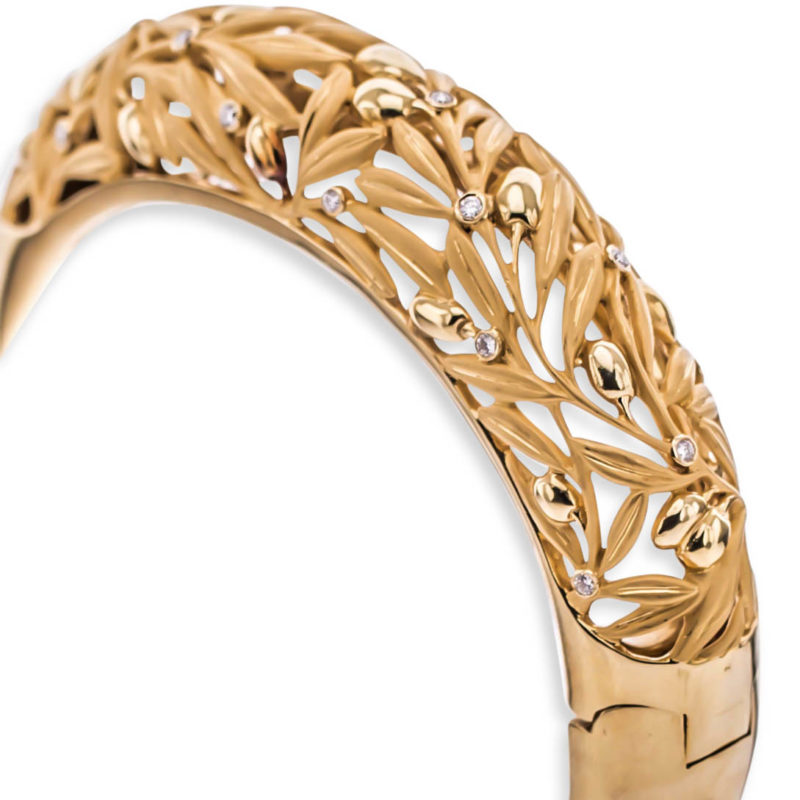 <sup>de</sup>Boulle Estate Collection Hinged Cuff Bangle, by Carrera Y Carrera